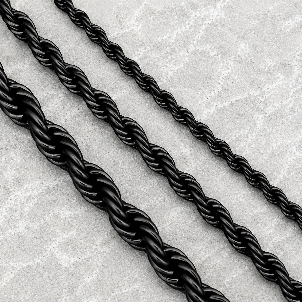 Men's Necklaces & Chains