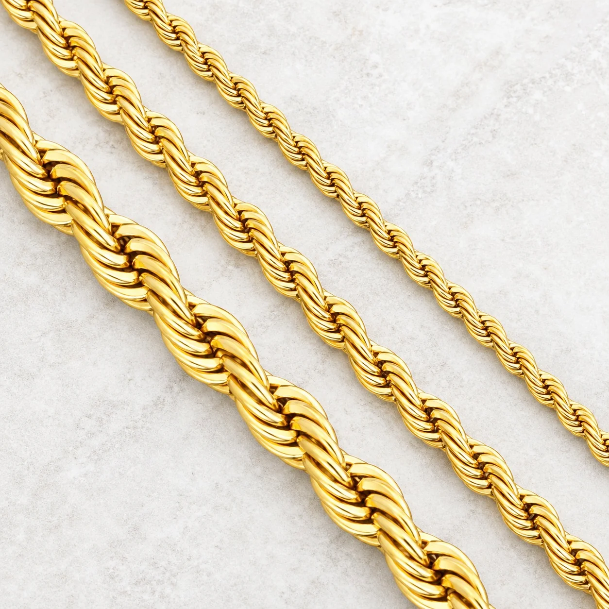 Women's Pendants and Necklaces